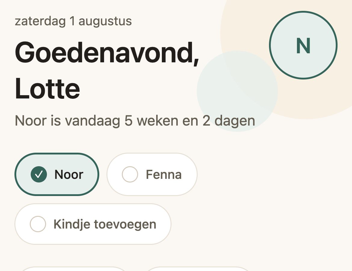 Het Vandaag-scherm van BabyTracker met bovenaan de namen van twee kinderen om tussen te wisselen